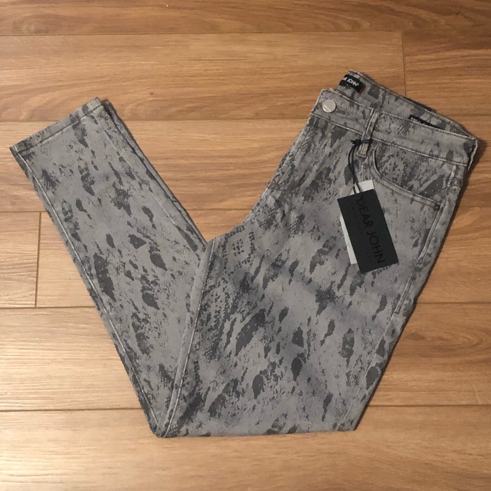 NWT High Rise Skinny Jeans